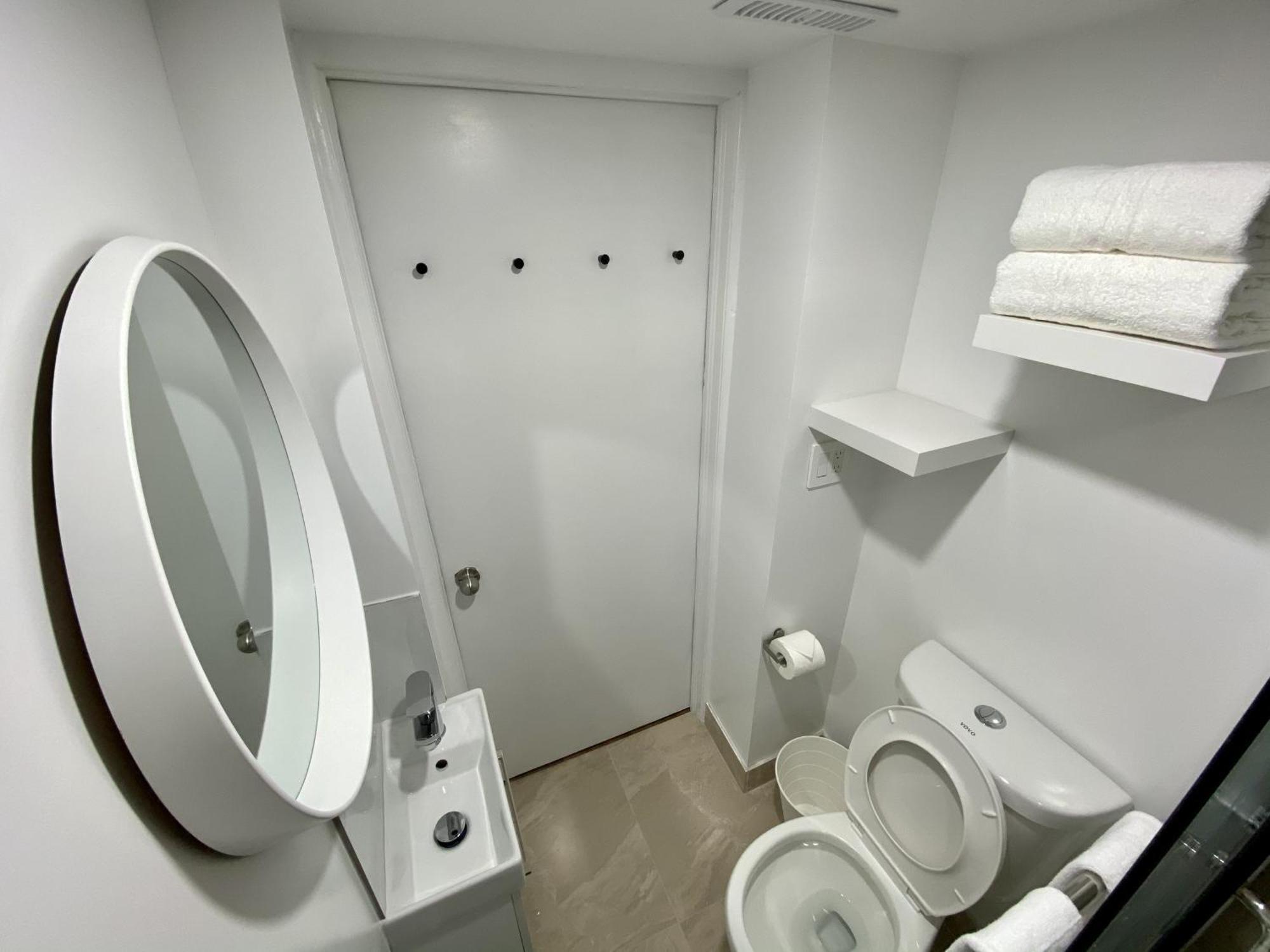 Affordable Room With Free Parking In Newmarket On מראה חיצוני תמונה